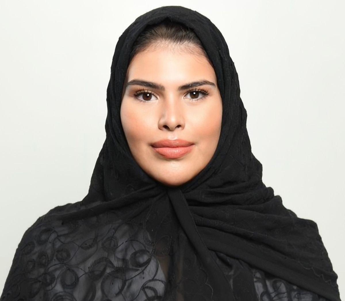 د. يارا الغامدي، طبيب جلدية