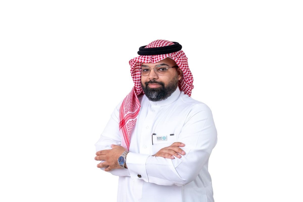 د. حاتم عبدالرحمن الرحيلي، طبيب عظام، في الدمام، الخبر، الظهران